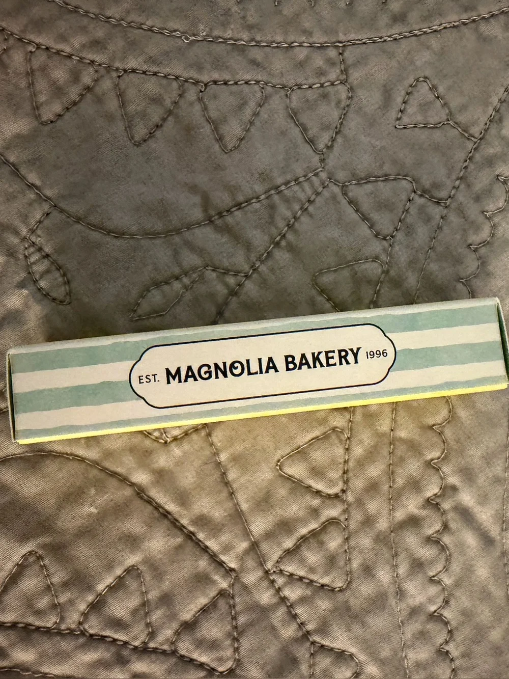 Glossier x Magnolia Bakery Banana Pudding Balm dotcom - BNIB